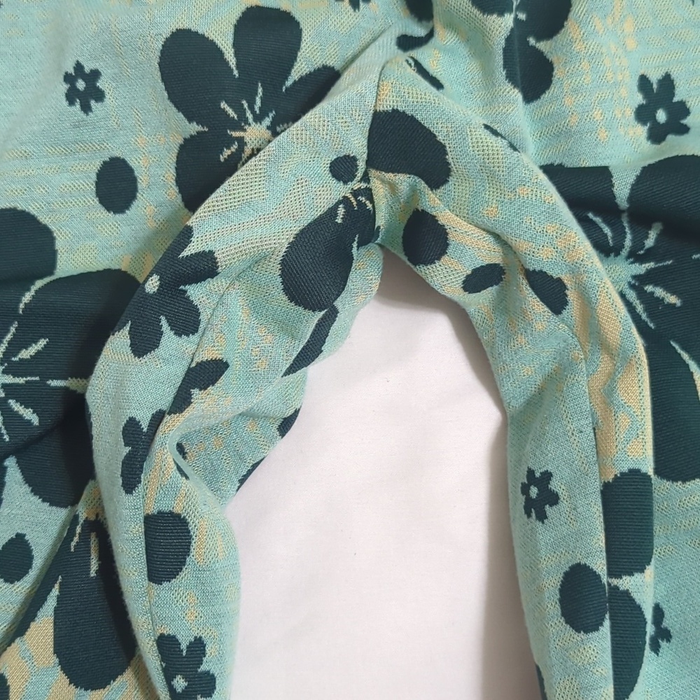 Urban Outfitters Bryn Pull-On Flare Pant, Color Green Floral Size S/P. - Picture 10 of 16
